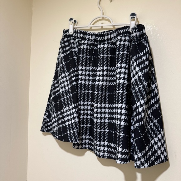 Women’s SHEIN Black and White Plaid Alternative Academia Skirt Size 2X - Picture 2 of 14